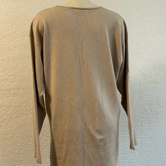 J. CREW VTG silk / cashmere v neck beige sweater sz LARGE. made in Hong Kong - Picture 4 of 9